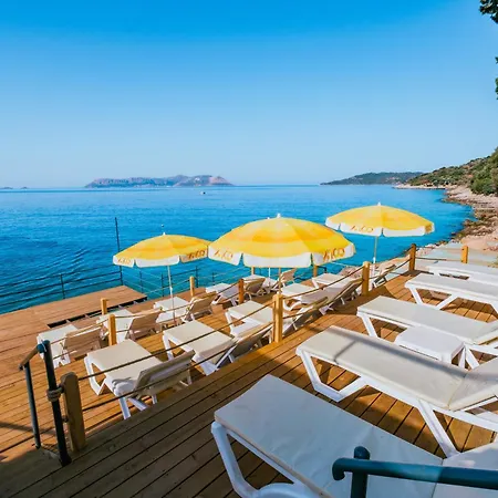 Hotel Sardunya Arka Bina